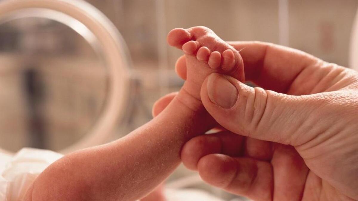 A Macon-Bibb County commissioner is sponsoring a resolution that would provide paid maternity and paternity leave.