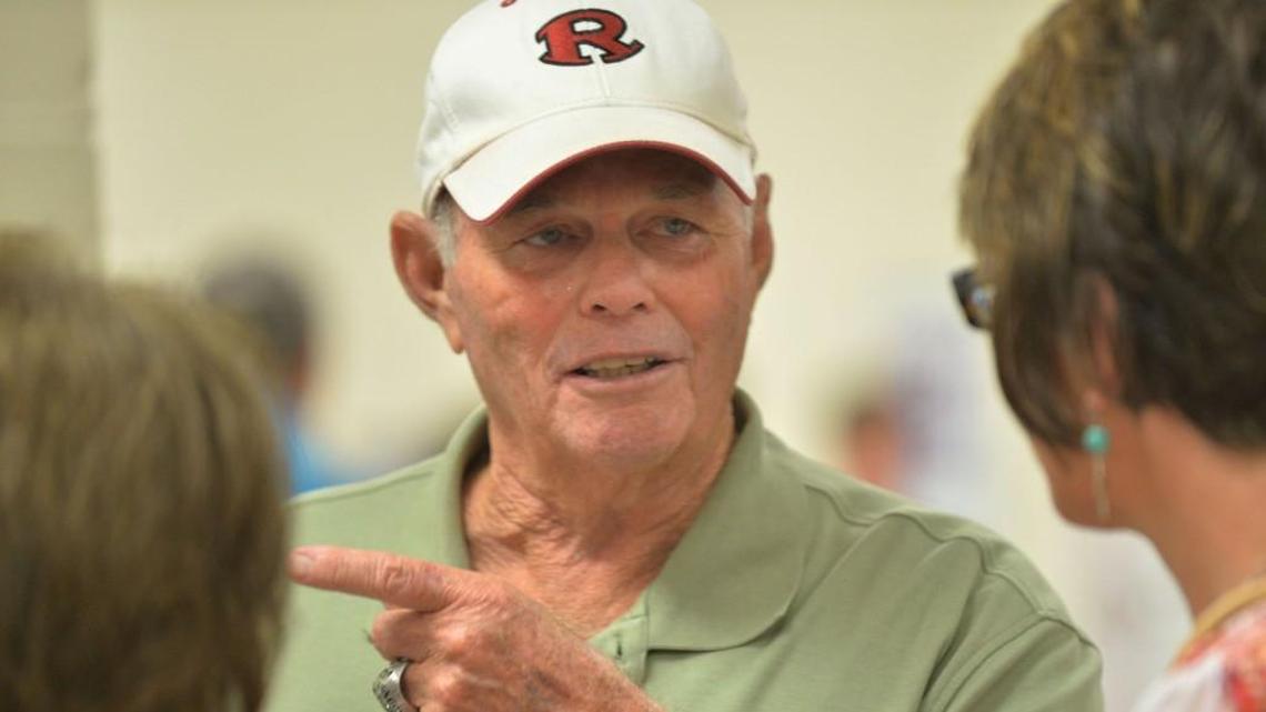 Richard Fendley visits with Warner Robins football alums and their wives in 2004.