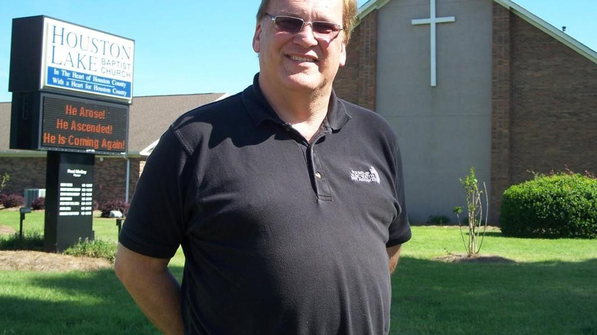 The Rev. Fred McCoy leads Houston Lake Baptist Church in Perry