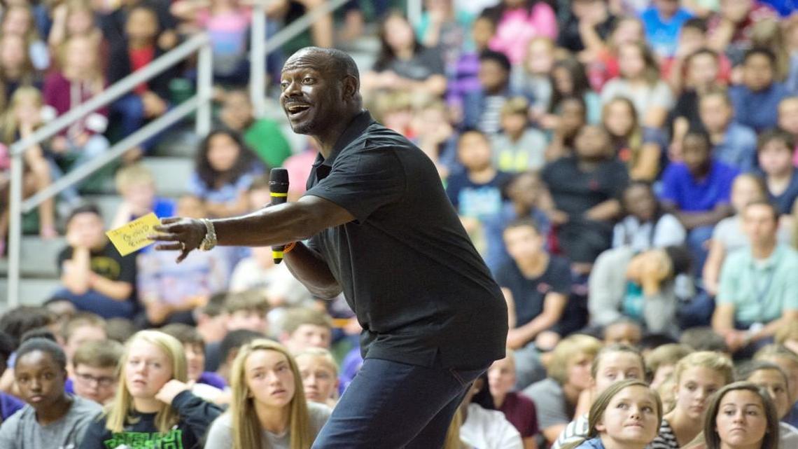 Tim Worley share his enthusiasm with students.