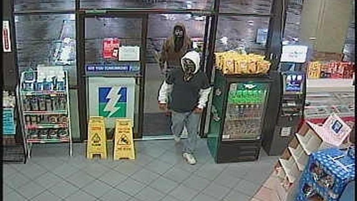 Surveillance video from the Dec. 19, 2016, robbery at Flash Foods, 1249 Russell Parkway in Warner Robins, Georgia.