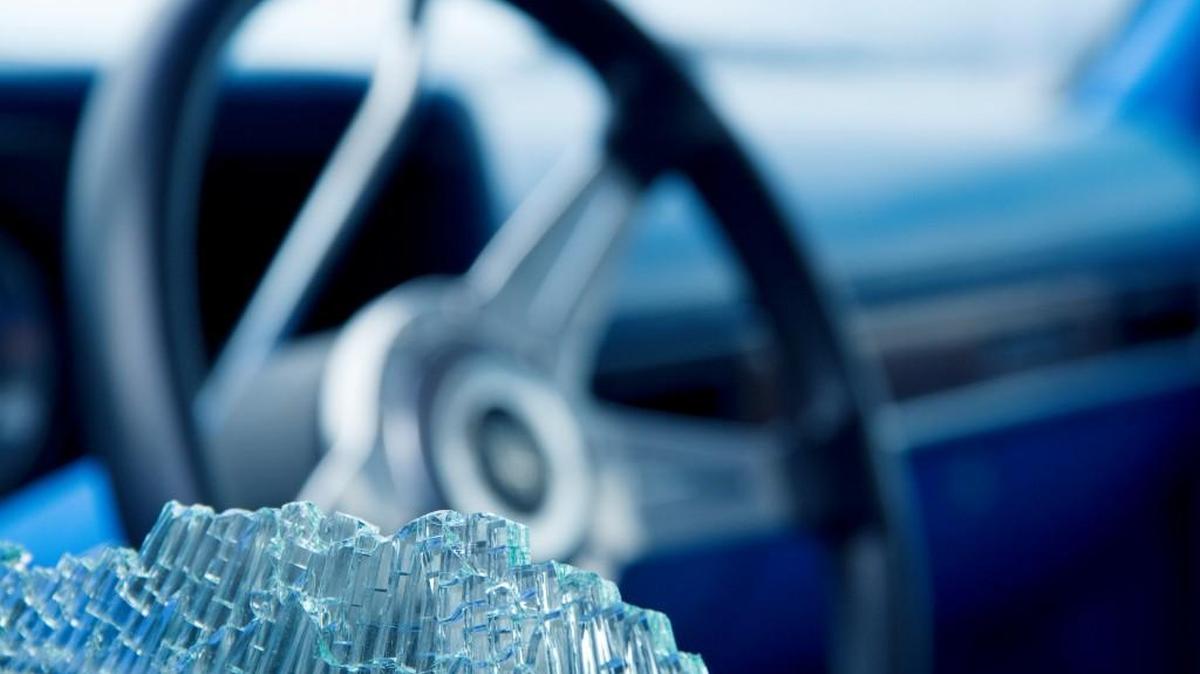 Here’s a list of the top 10 most commonly stolen vehicles in Illinois last year, as well as best practices to protect your car from theft.
