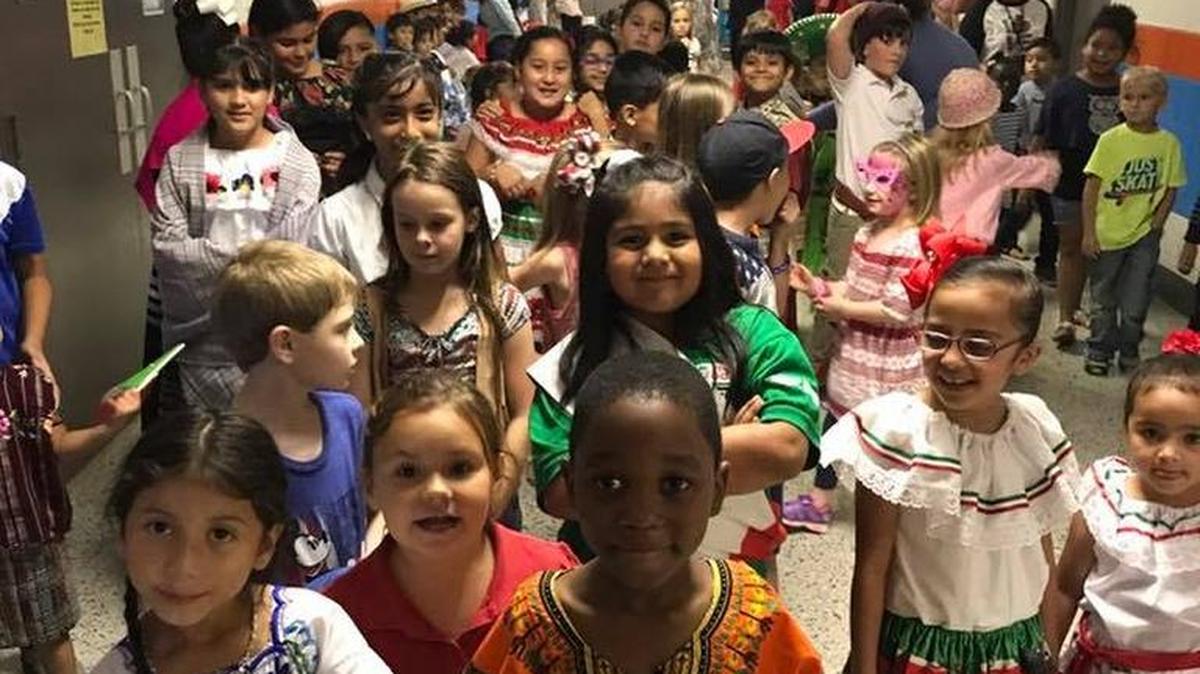 Porter Elementary School recently hosted a cultural parade in celebration of Hispanic Heritage Month and all of its students’ heritages.