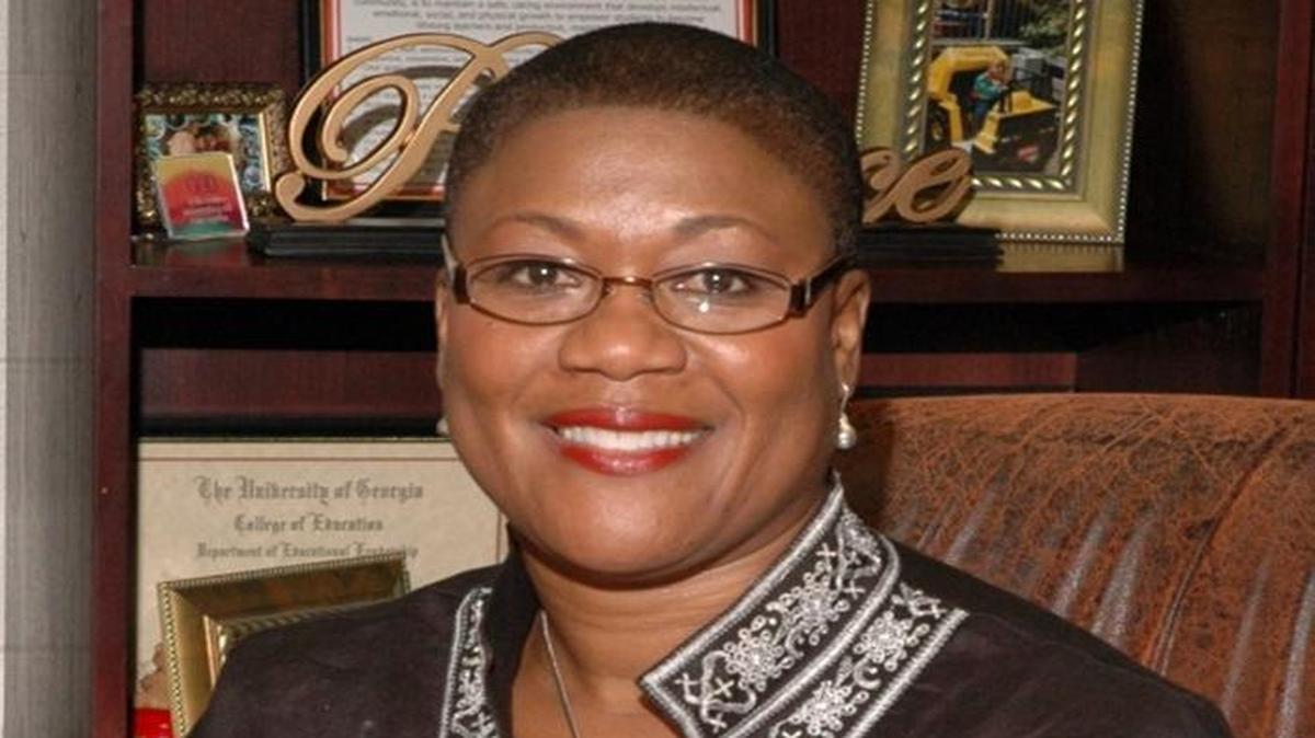 Gwendolyn Taylor, principal of Huntington Middle School in Houston County, has received the Jim Puckett Outstanding Educator Award from the Georgia Association of Secondary School Principals.