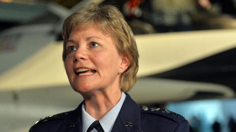 Air Force Reserve Command gets first female chief