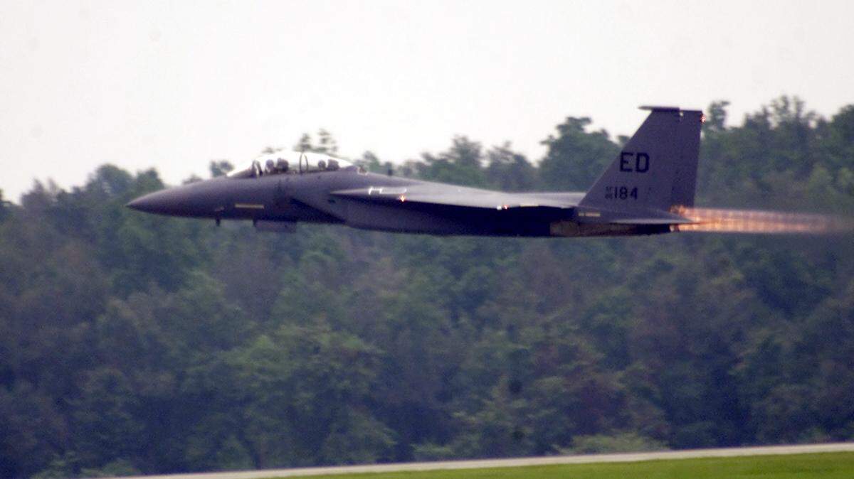 An F-15
