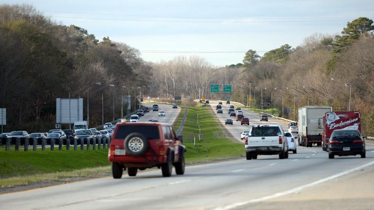 AAA is projecting 39 million people across the nation will travel during 2017 the Memorial Day holiday weekend.