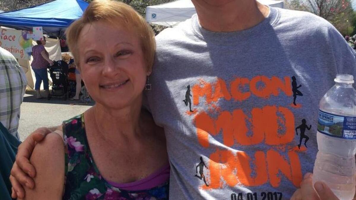 Robert Eugene Saunders and Cindy Saunders were brought together by common tragedies.