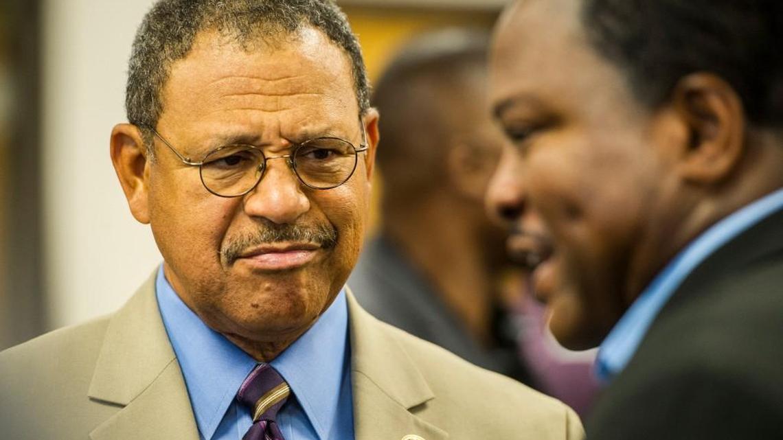 Got a beef with folks in Washington? Air concerns with congressional reps in Roberta