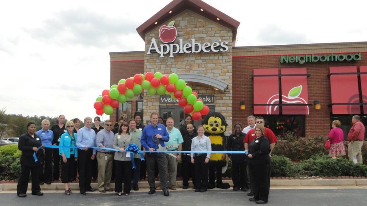 The Applebee’s in Perry is one of the locations offering $1 margaritas in October 2017. In this Telegraph file photo, the Perry Area Chamber of Commerce held a ribbon cutting following the100 Valley Drive restaurant's remodeling.