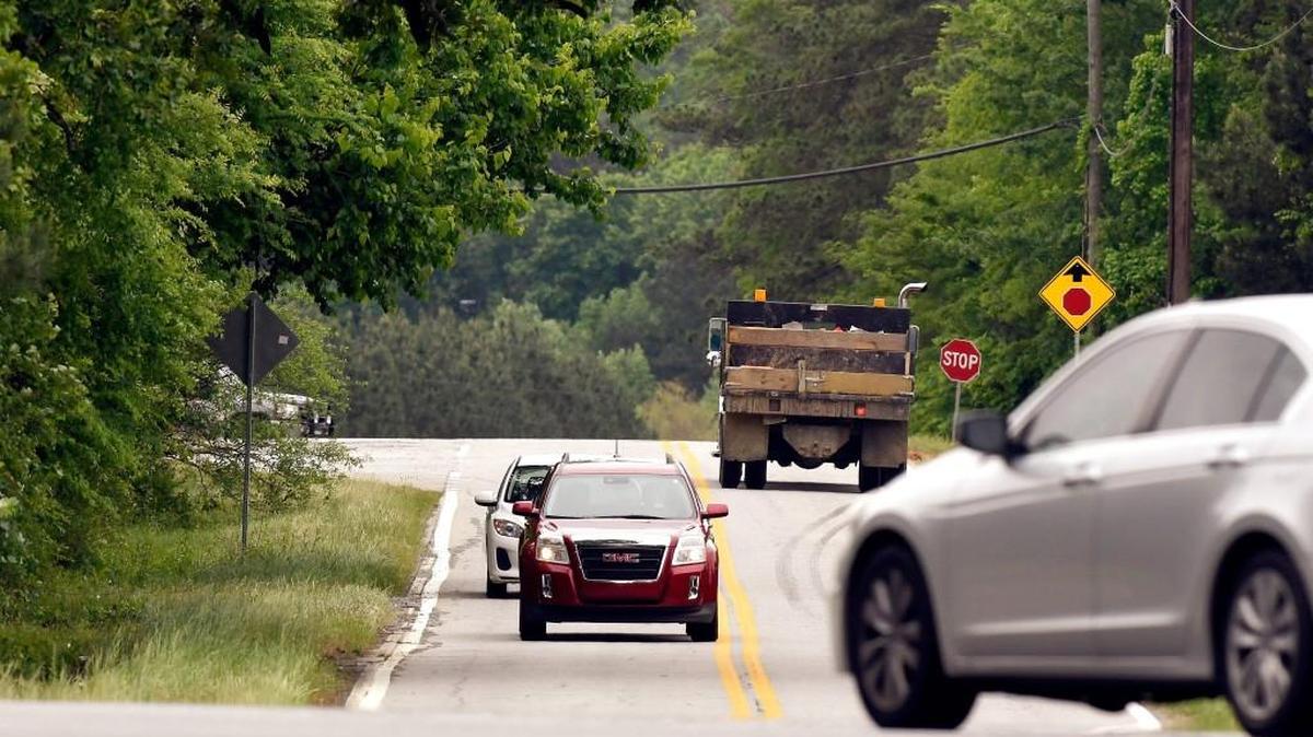 A Macon-Bibb County resolution proposes shutting down the portion of Wesleyan Drive between Riverside Drive and New Forsyth Road.