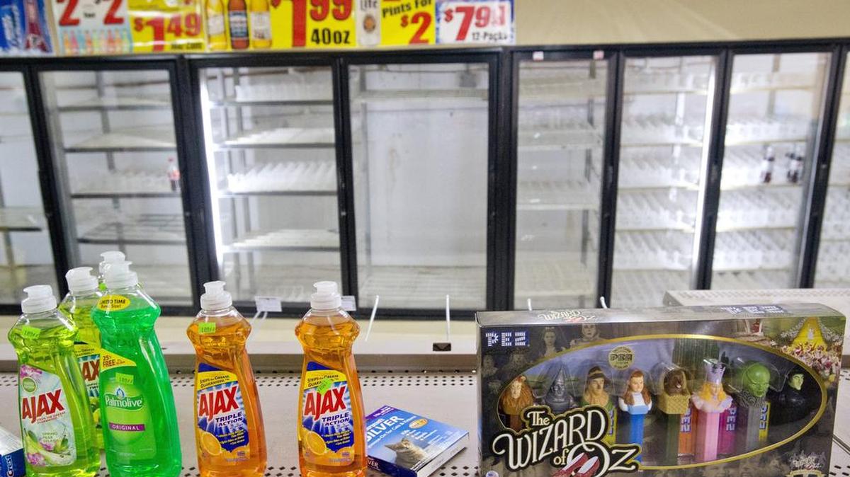 The R and R Food Mart located at 2283 Clayton Street in the former Bateman & Wade Grocery will soon close if the owner Rajiv Gulati can’t obtain a beer license.