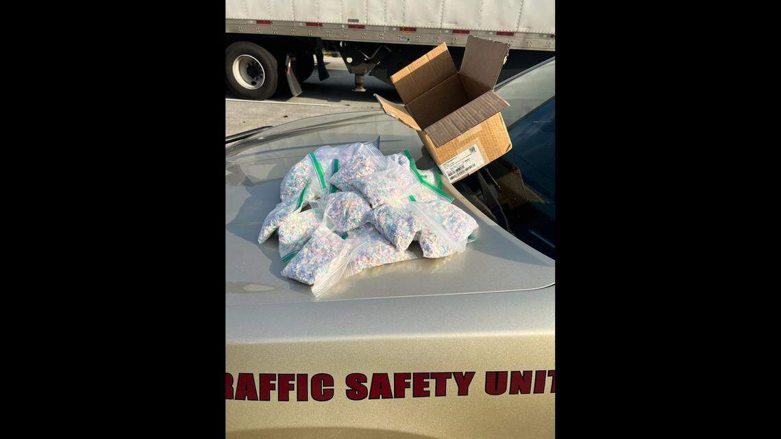 The Douglas County Sheriff’s Office says it recovered an estimated 25,000 ecstasy pills following the chase of a Mississippi man in Georgia.