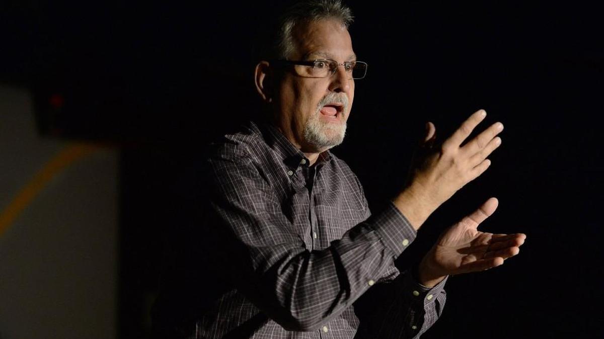 Sign language is being used more and more often.