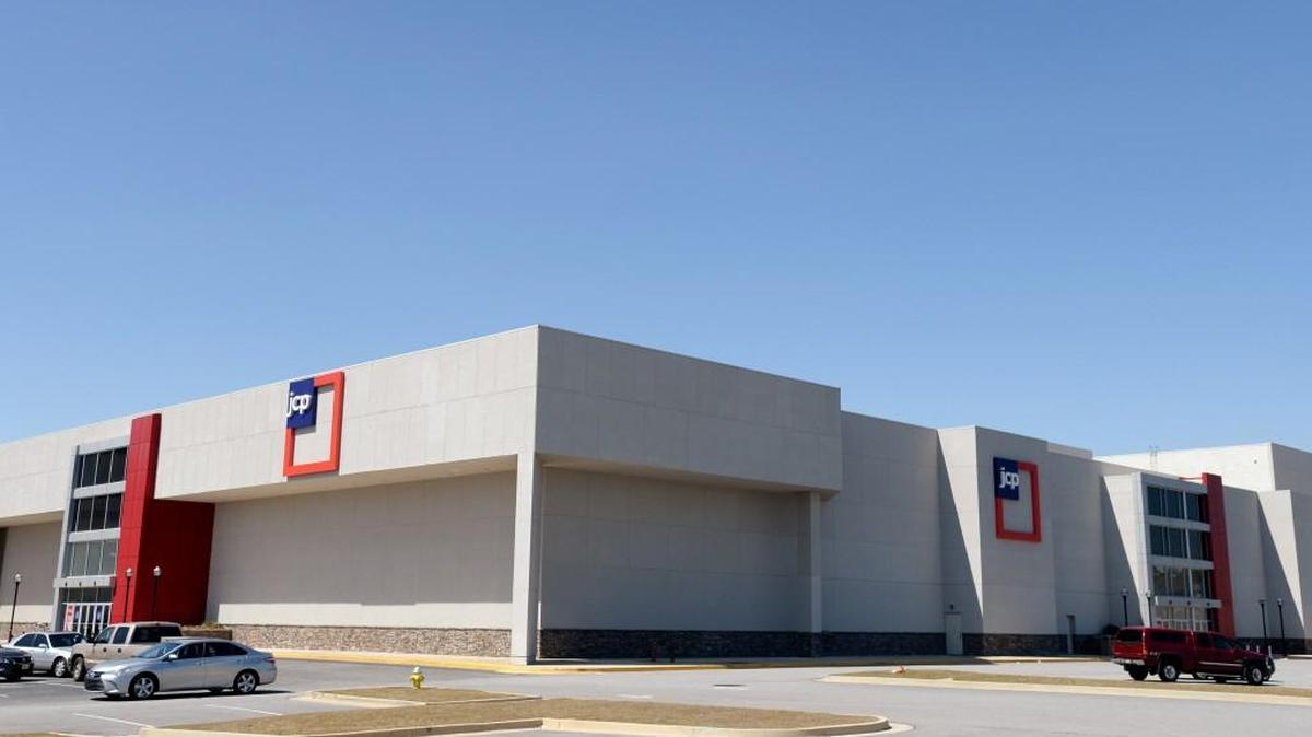 The J.C. Penney store at the Macon Mall is one of three stores in the midstate that closed along with the stores in Milledgeville and Dublin.