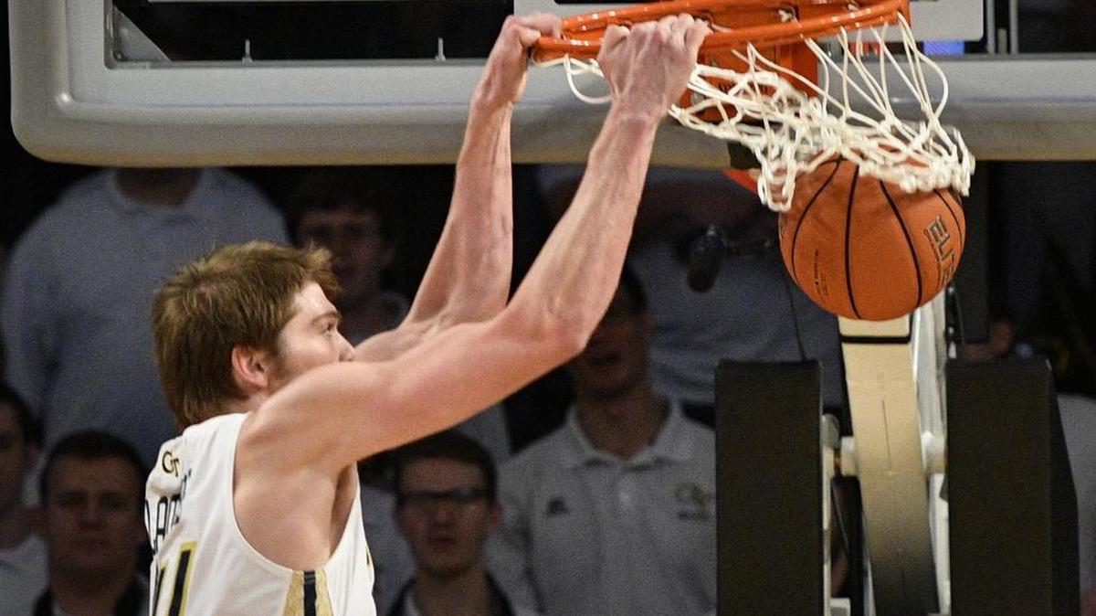 Georgia Tech center Ben Lammers and the Yellow Jackets travel to Miami on Wednesday.