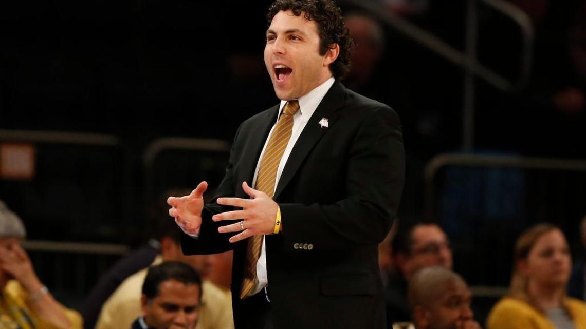 Georgia Tech basketball team gets some work in to aid in hurricane relief