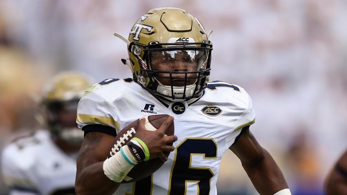 Georgia Tech quarterback TaQuon Marshall (16) runs for a touchdown during the first half of Saturday’s ACC game.