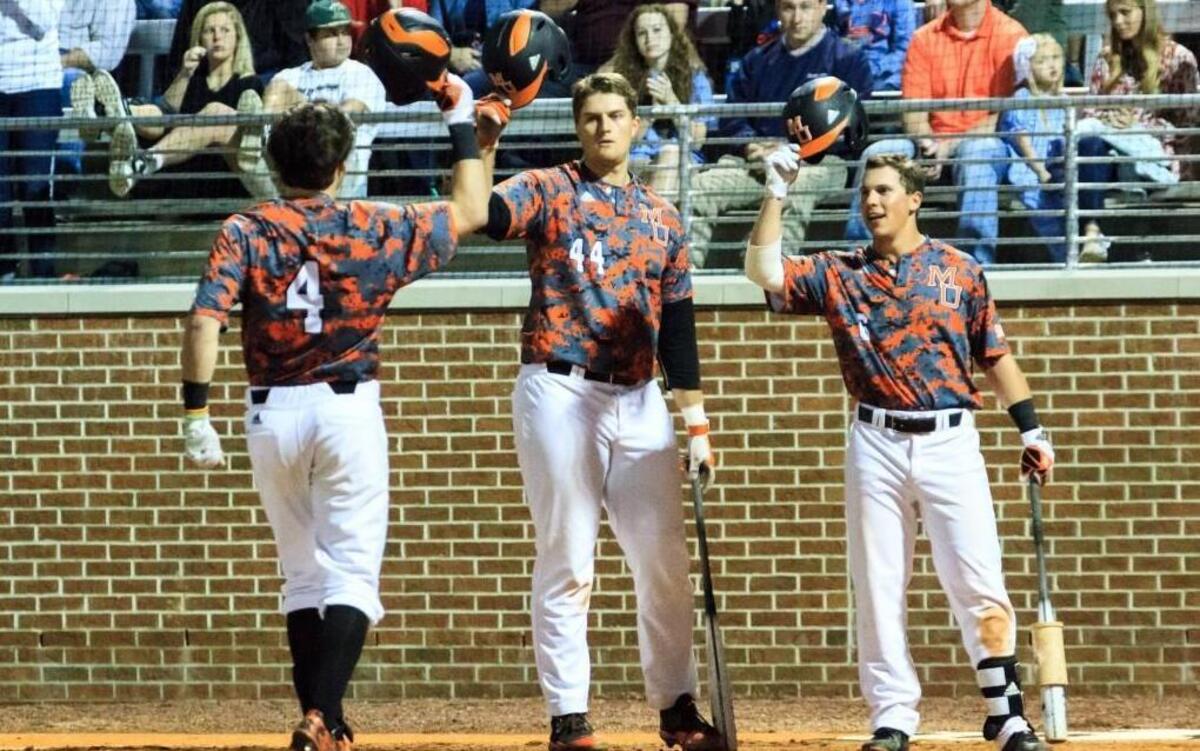 The Mercer baseball team swept Furman on the road this weekend.