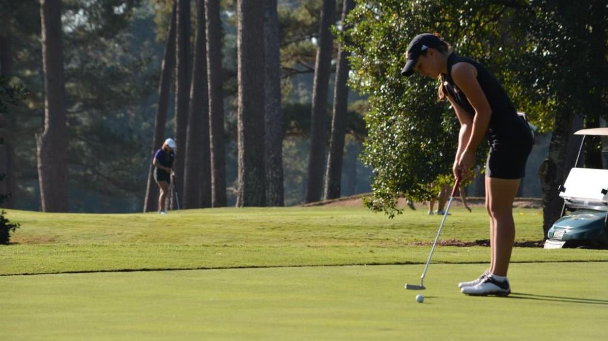 Mercer’s Marin Hanna finished fourth at the Idle Hour Collegiate on Tuesday.