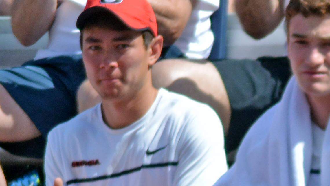 Georgia outlasts rain, UCLA to advance to semifinals