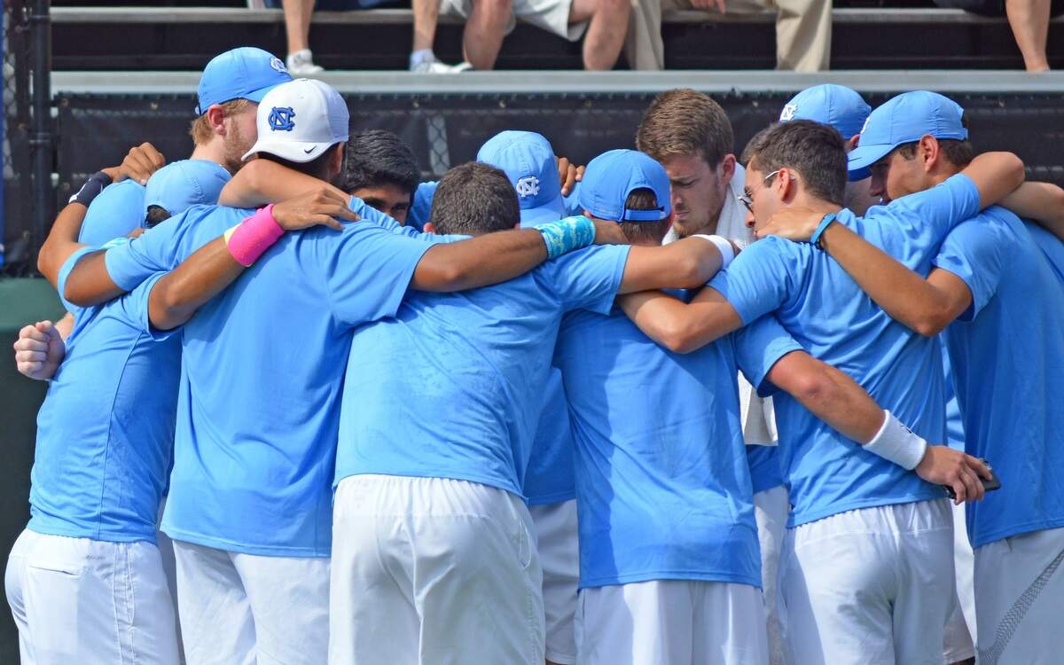 North Carolina defeated Georgia 4-3 in the semifinals of the NCAA Championships. 