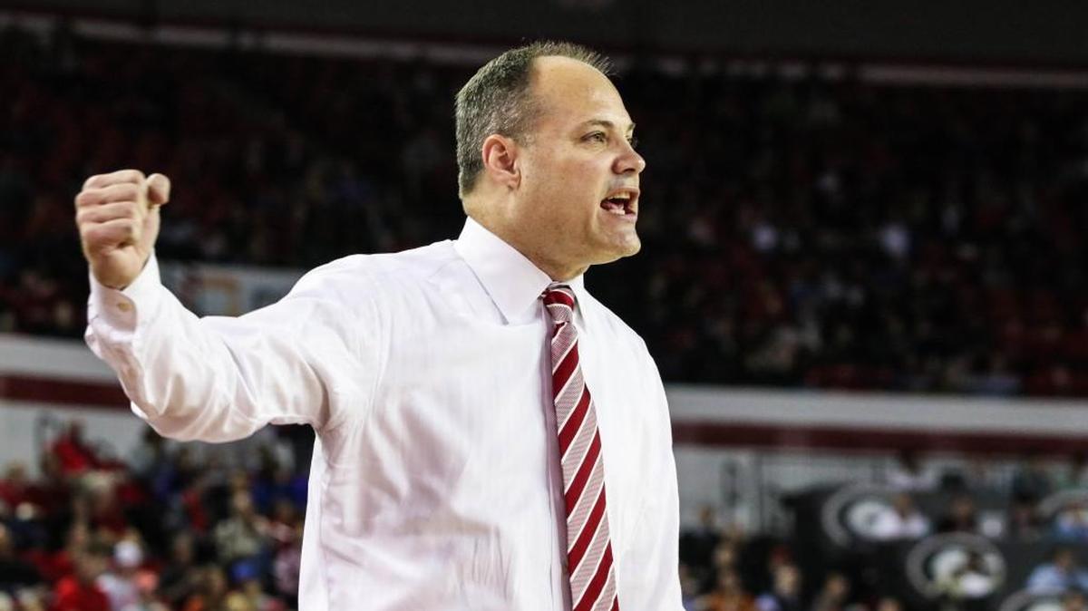 Georgia head coach Mark Fox is likely to have his team’s offense run at a slower tempo against Tennessee.