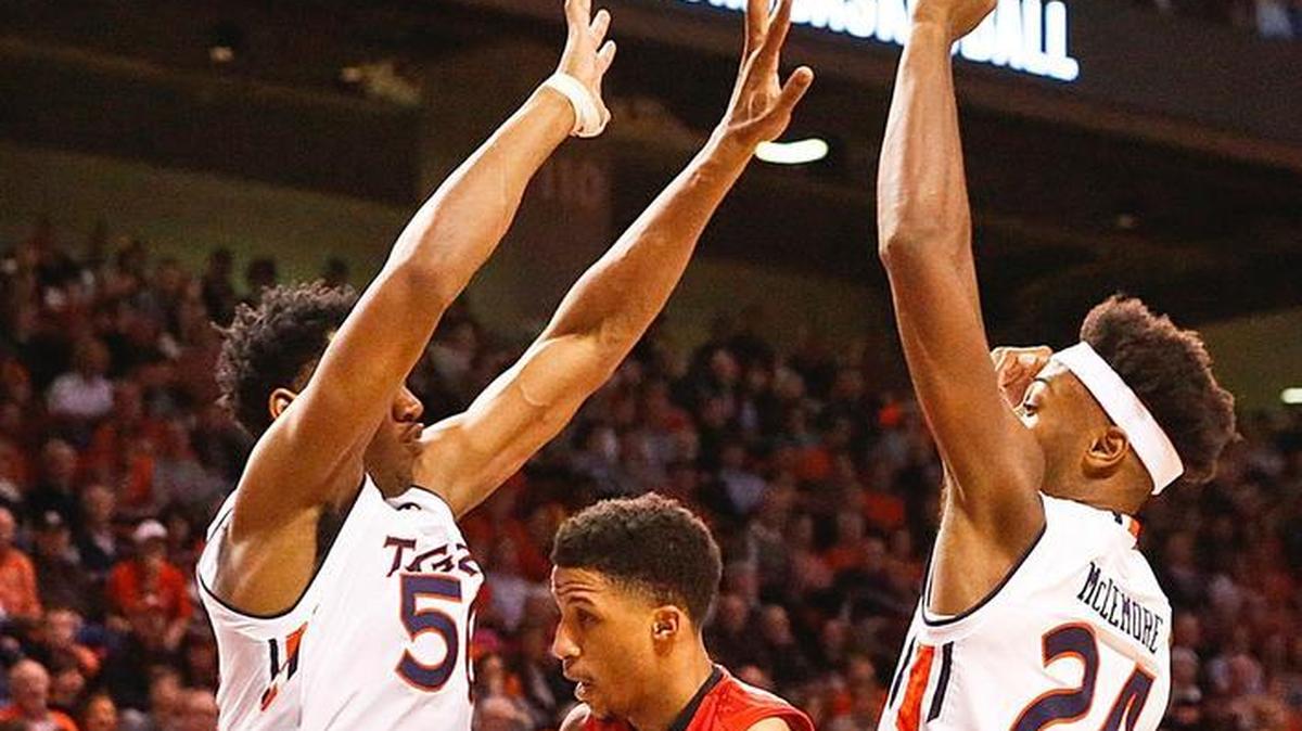 Austin Wiley (left), playing defense against Georgia guard J.J. Frazier last season, has made his plans for the NBA.
