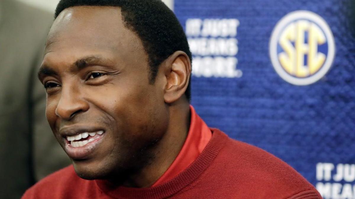 Alabama head coach Avery Johnson answers questions at SEC Men’s Basketball Media Day in Nashville, Tennessee.