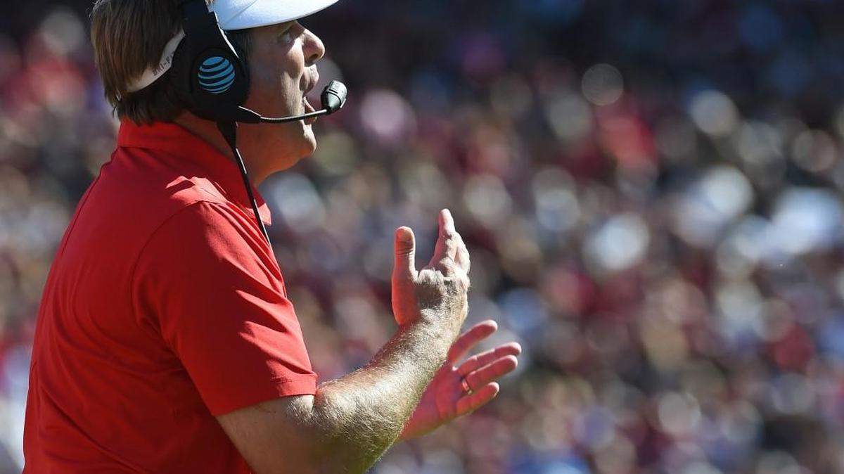 Georgia head coach Kirby Smart reacts on the sideline during Sunday’s game against South Carolina.