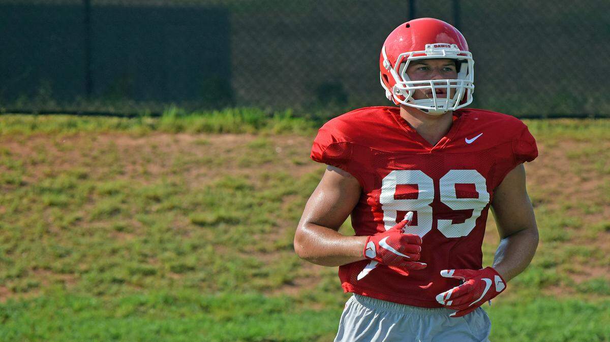 Charlie Woener is one of five scholarship tight ends on Georgia's roster. 