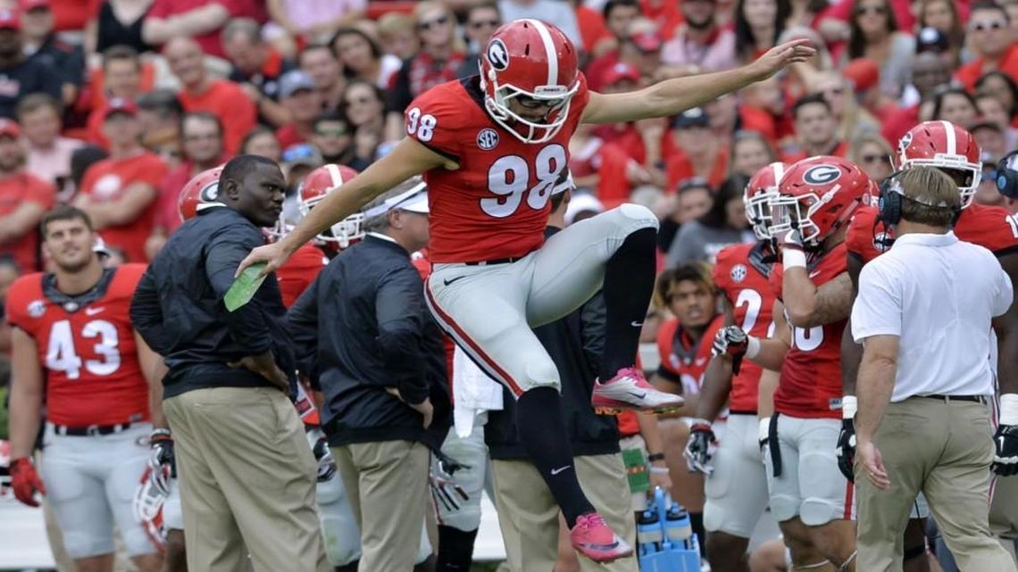 Rodrigo Blankenship loosens up during Saturday’s game against Vanderbilt.