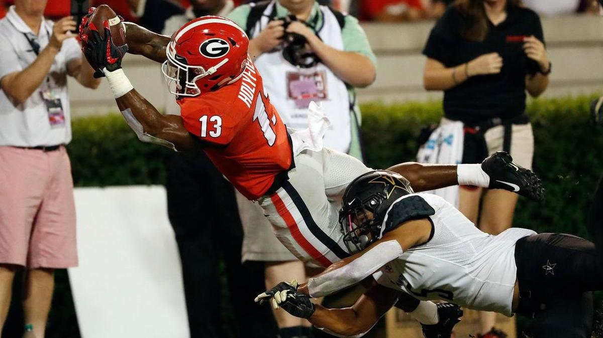 Georgia running back Elijah Holyfield, seen here Oct. 6 against Vanderbilt, says Jacksonville is one of his favorite places to play.