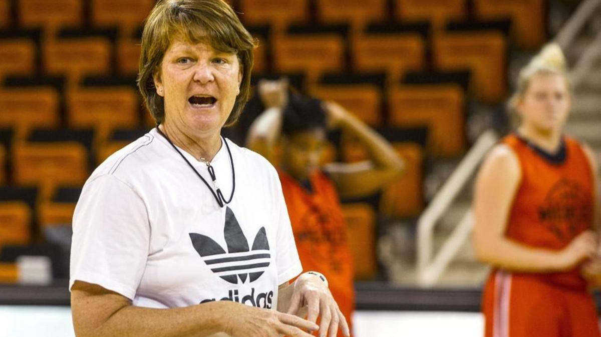 Susie Gardner kicks off her 8th season as head coach of Mercer's women basketball team.