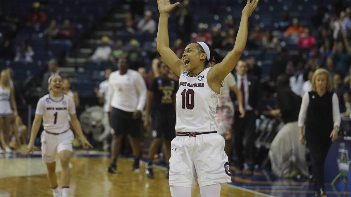 South Carolina guard Allisha Gray celebrates as the final buzzer sounds and the Gamecocks beat Florida State, 71-64, in a regional final game of the women's NCAA college basketball tournament, Monday, March 27, 2017, in Stockton, Calif.