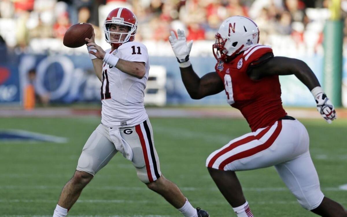Former Georgia quarterback Aaron Murray (11) worked out for the Carolina Panthers on Tuesday.