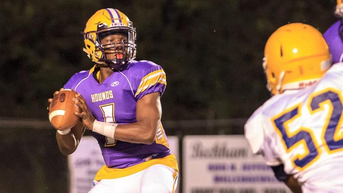 Teldrick Ross (1) and the Jones County Greyhounds host Stockbridge on Friday.