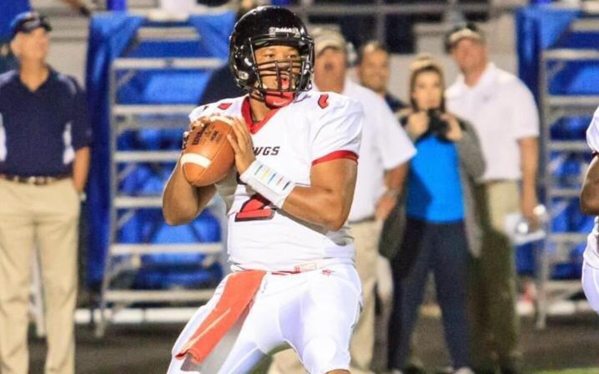 K'’hari Lane (2) and the Macon County Bulldogs will face McIntosh County Academy on Saturday in the GHSA Class 1A public championship at the Georgia Dome.