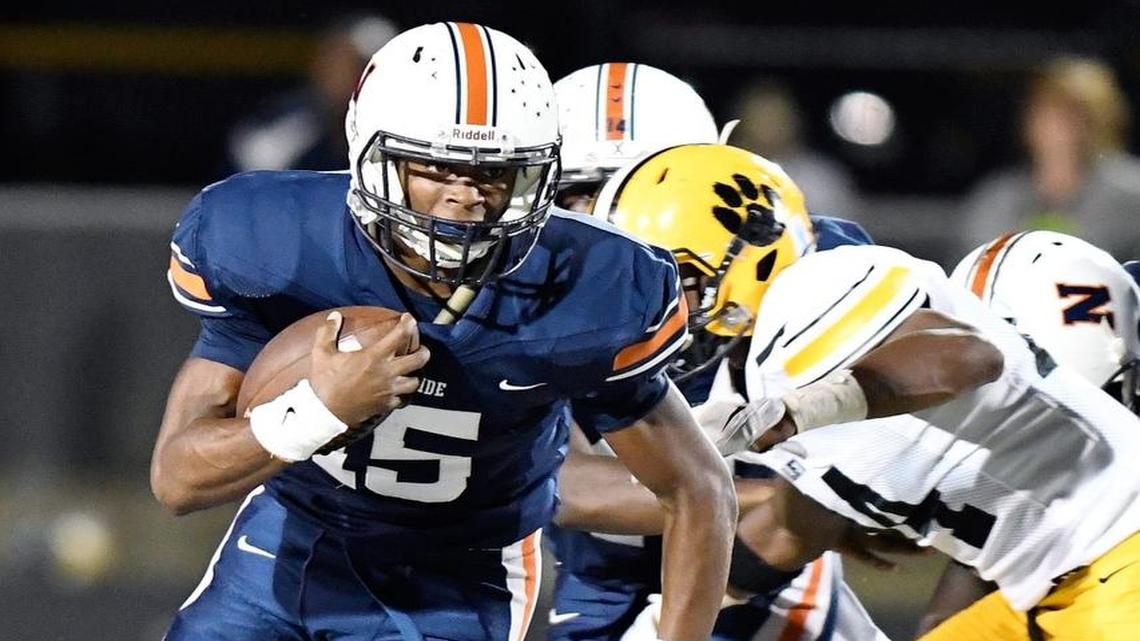 Northside quarterback Jadin Daniels (15) and the Eagles travel to Lee County on Friday.