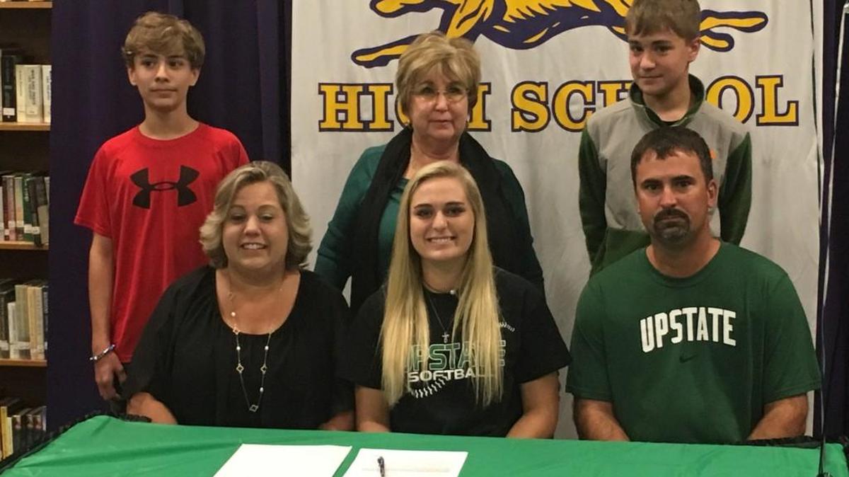 Jones County infielder and pitcher Bree Comer has signed with USC Upstate.