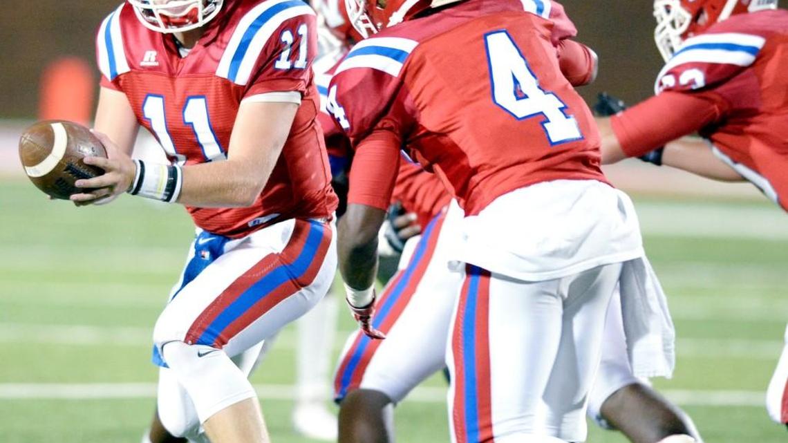 Leyton Pinckney (11), Amarrian Brown (4) and the Veterans Warhawks take on Warner Robins on Thursday night.