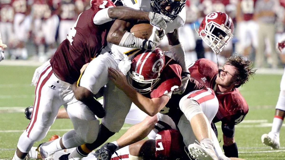 Warner Robins’ defense, which held Peach County and Kearis Jackson (7) to less than 60 yards last week, will have a prolific passing game and underrated running game to deal with Thursday against Houston County.