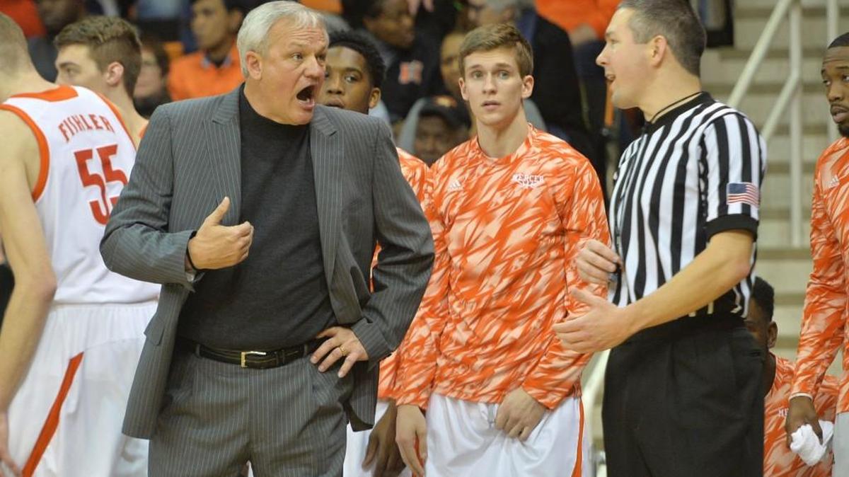 Mercer basketball head coach Bob Hoffman’s Bears open practice Friday.