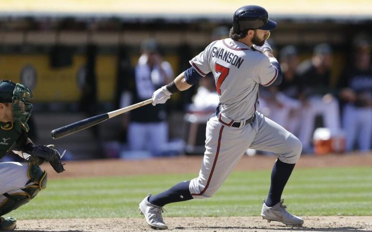 Atlanta rookie Dansby Swanson entered the Braves’ series against the Chicago Cubs batting just .220.