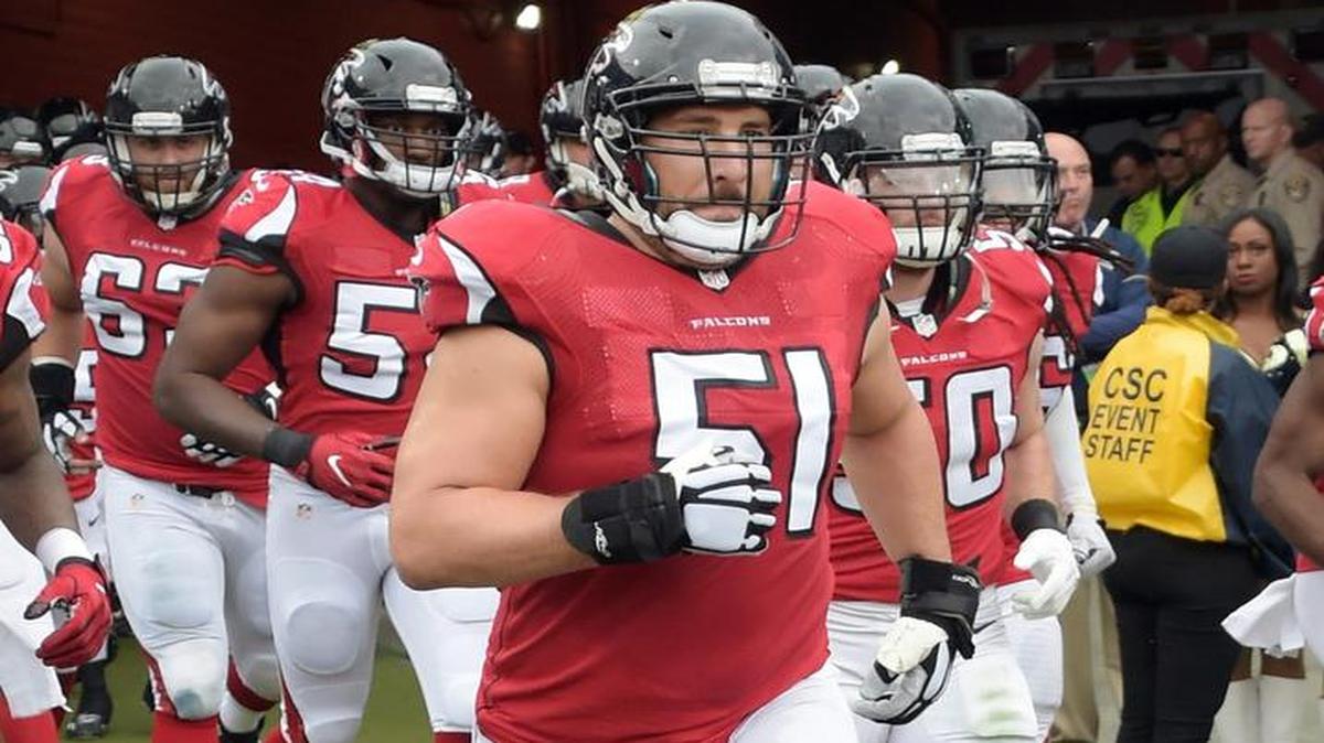 Atlanta center Alex Mack (51) and the Falcons travel to Carolina on Saturday.