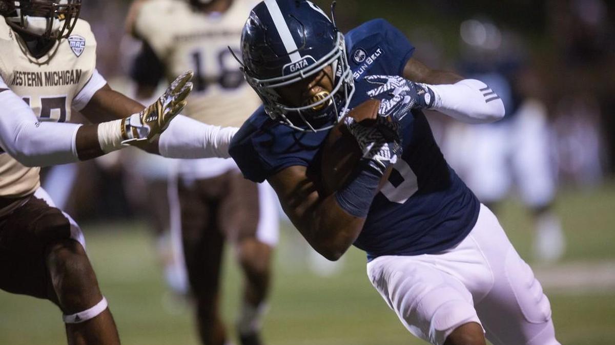 Georgia Southern wide receiver Myles Campbell (6) and the Eagles have lost two straight games.