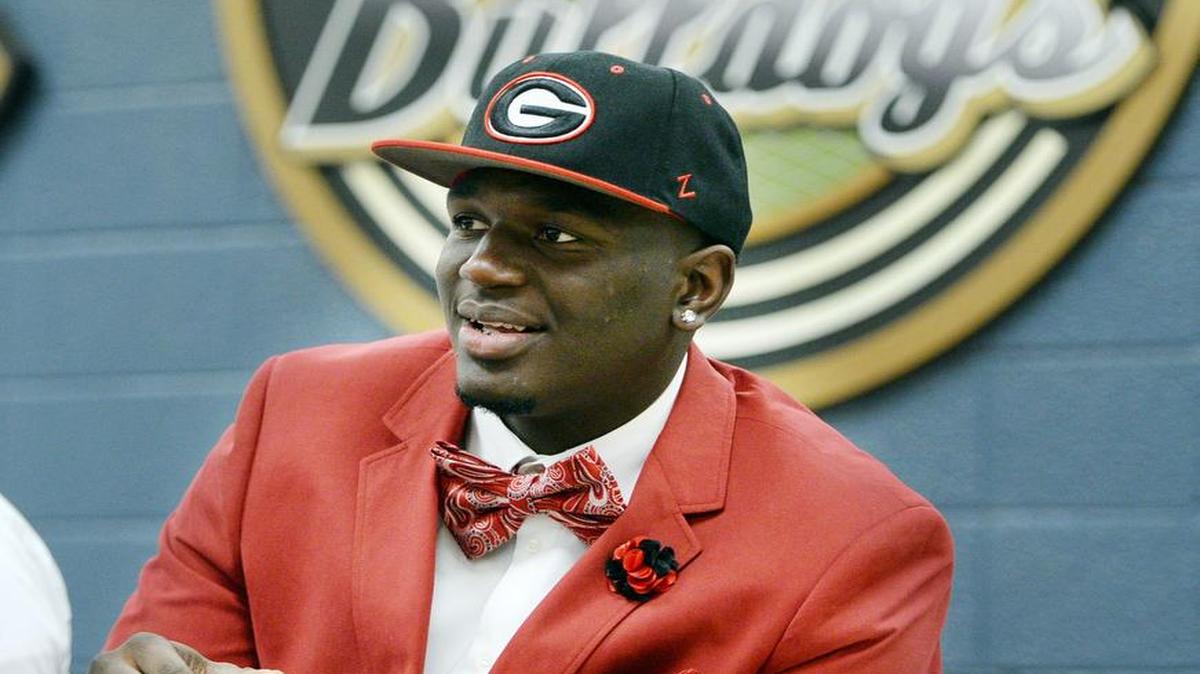 Mary Persons defensive lineman Malik Herring signed with Georgia on Wednesday.