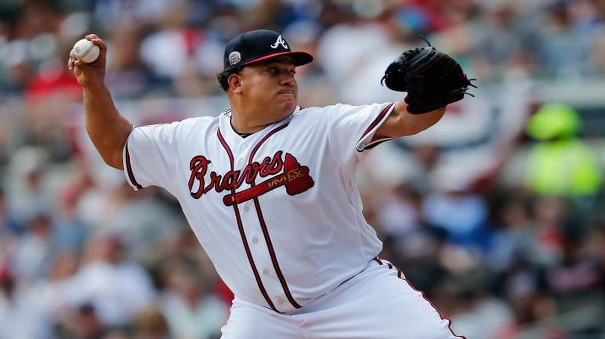 Atlanta Braves starting pitcher Bartolo Colon got his first win of the season Sunday.