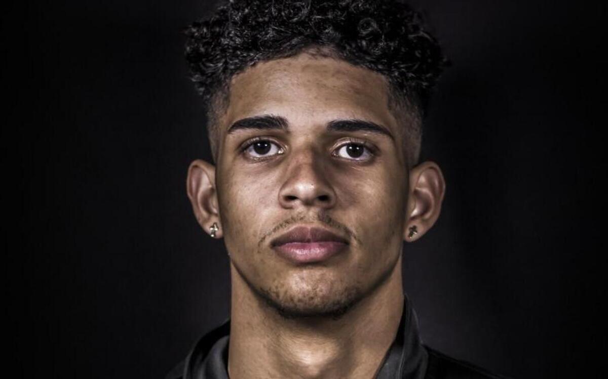 Marcus Cohen, a point guard from Florida, signed with Mercer on Thursday.