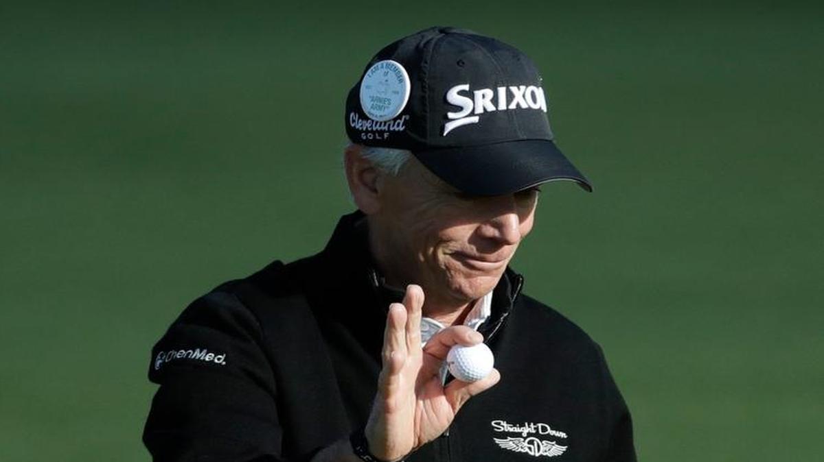 Larry Mize struggled to a 79 on Saturday at the Masters.